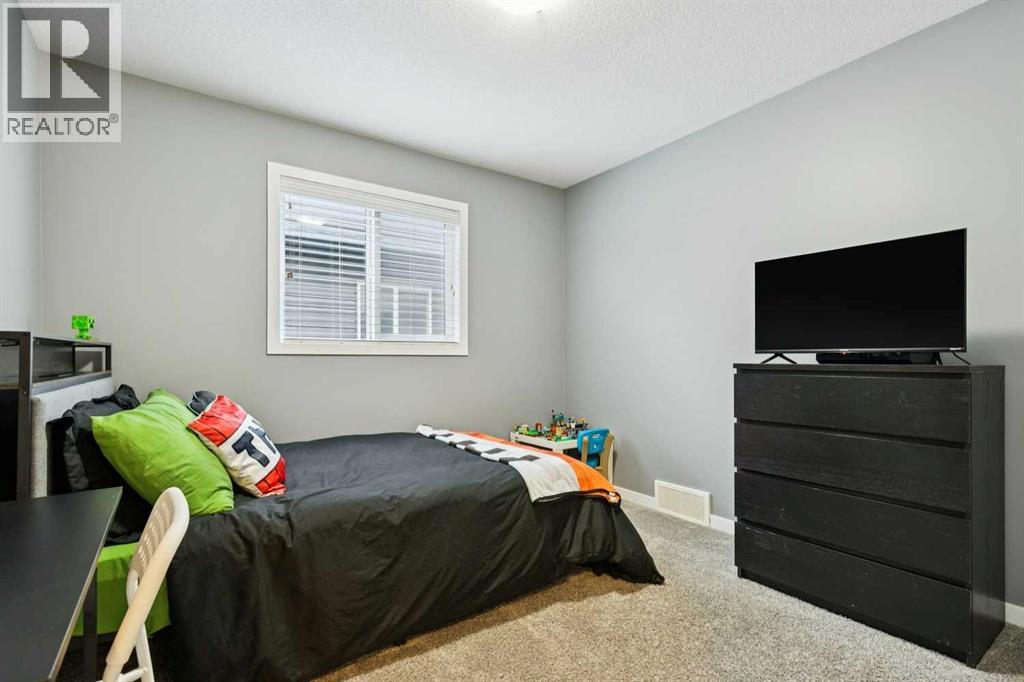 331 Hillcrest Heights Sw, Airdrie, Alberta  T4B 4C1 - Photo 29 - A2285014