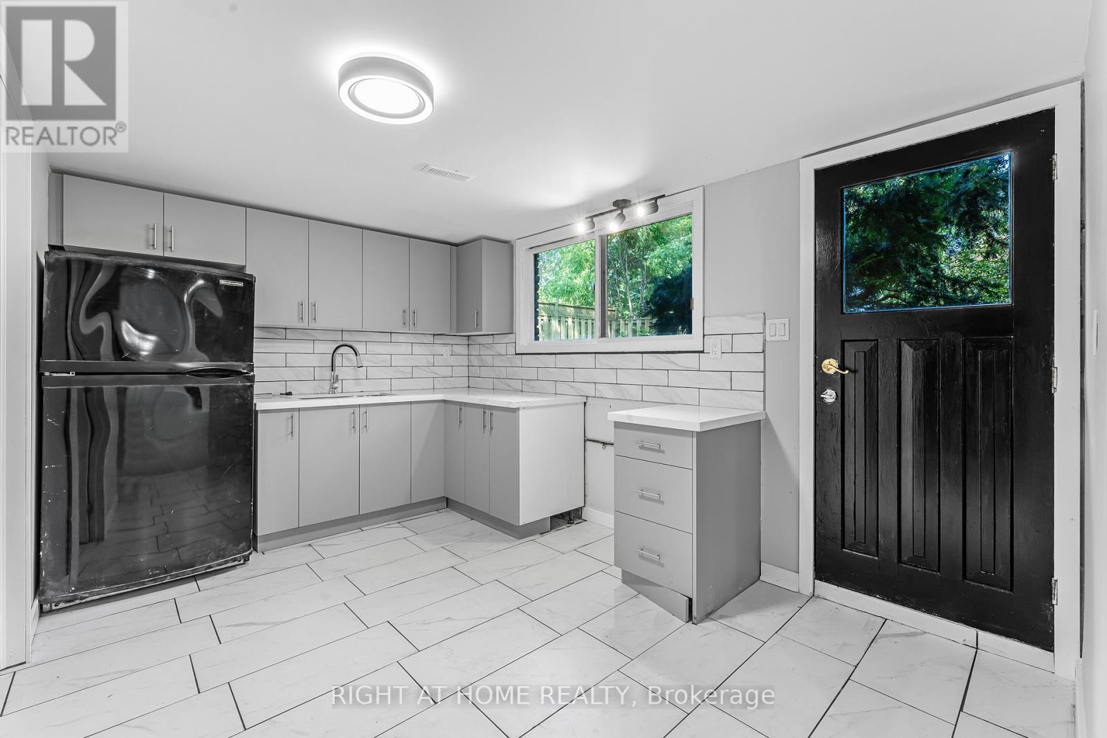 335 William Street, Niagara-On-The-Lake, Ontario  L0S 1J0 - Photo 30 - X12834674