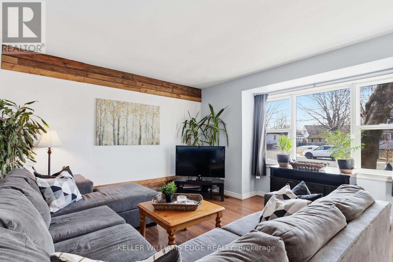 36 Blair Avenue, Hamilton, Ontario  L8H 6E7 - Photo 11 - X12834716