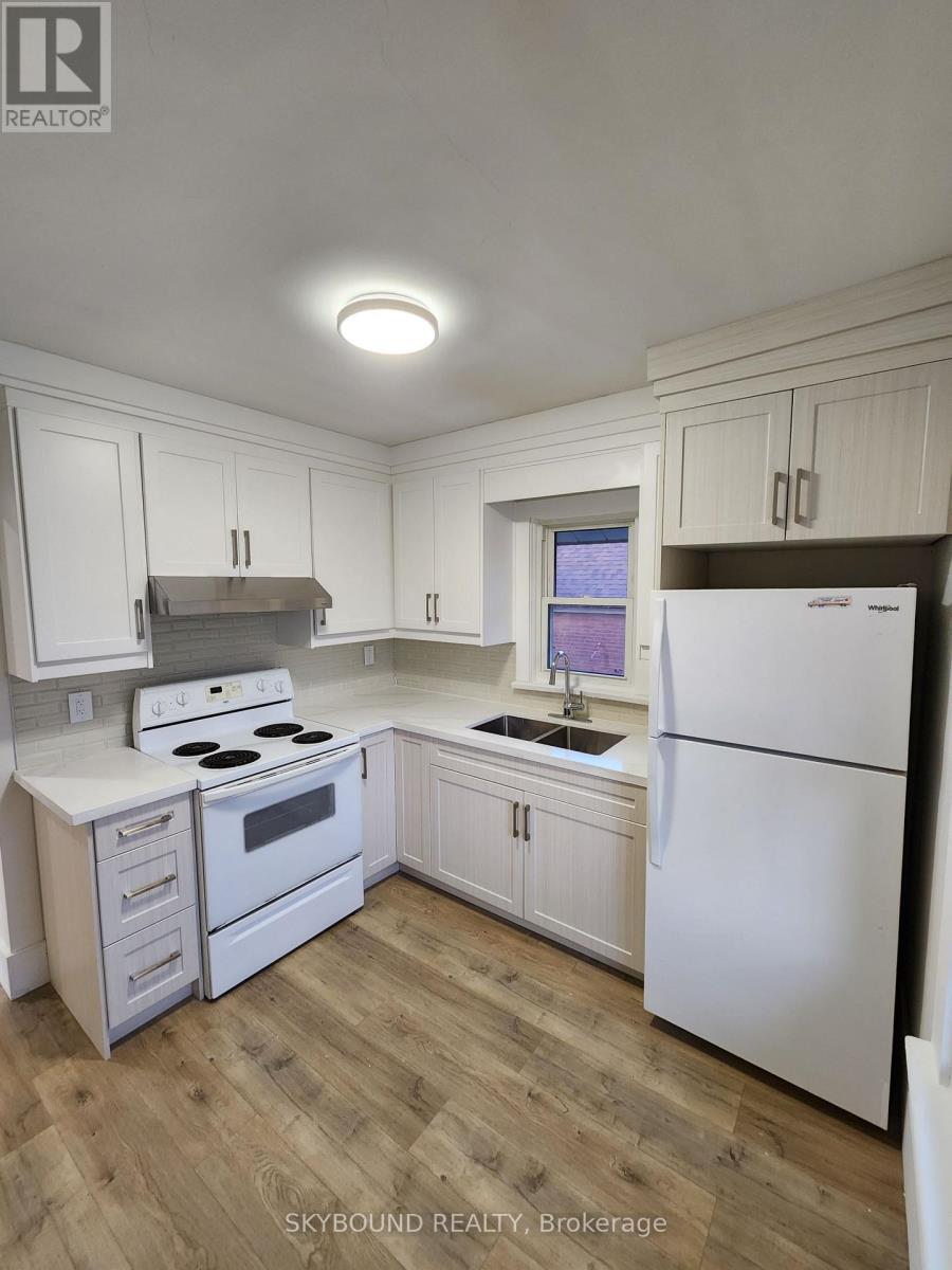 #3 - 346 Queenston Street, St. Catharines, Ontario  L2P 2X4 - Photo 2 - X12834762