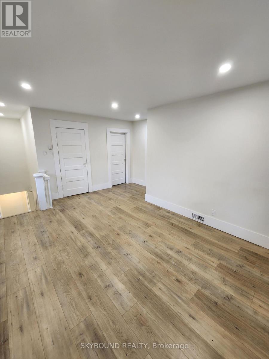 #3 - 346 Queenston Street, St. Catharines, Ontario  L2P 2X4 - Photo 4 - X12834762