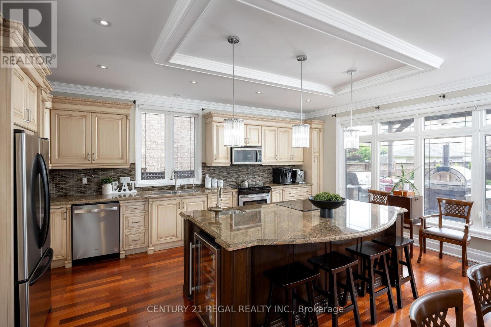 127 Sultana Avenue, Toronto, Ontario  M6A 1T6 - Photo 14 - C12703402