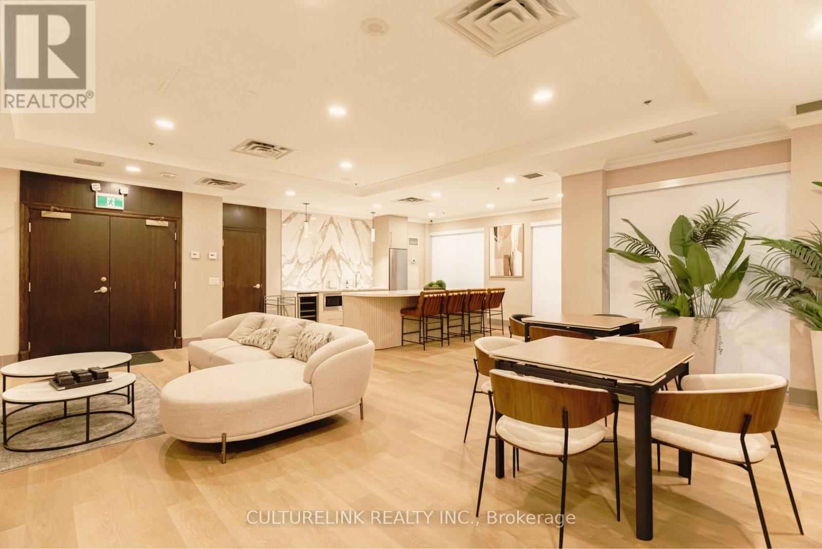 2209 - 5 Michael Power Place, Toronto (Islington-City Centre West), Ontario  M9A 0A3 - Photo 11 - W12671238