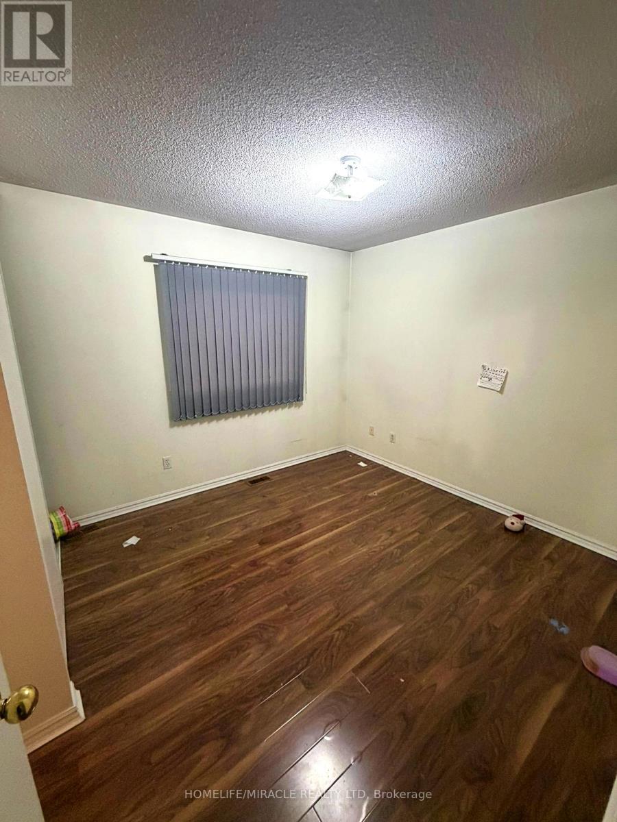 18 Vintage Gate, Brampton, Ontario  L6X 5C4 - Photo 8 - W12799722