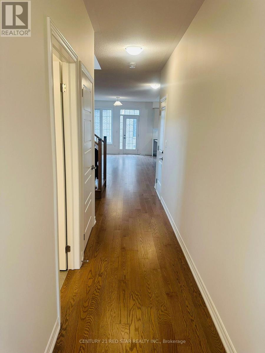 441 Bergamot Avenue, Milton, Ontario  L9E 1T9 - Photo 8 - W12834462