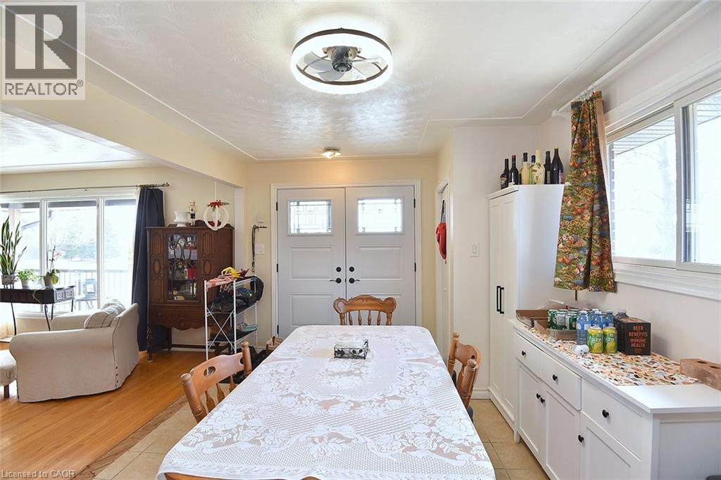 682 W Mohawk Road W, Hamilton, Ontario  L9C 1X8 - Photo 11 - 40808253