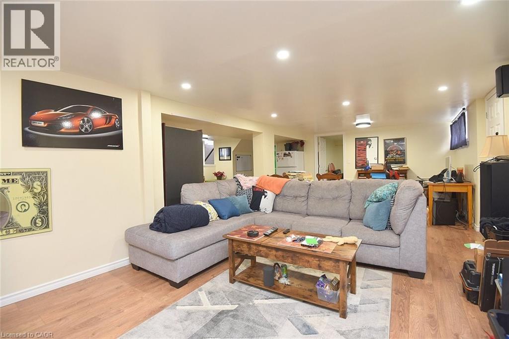 682 W Mohawk Road W, Hamilton, Ontario  L9C 1X8 - Photo 36 - 40808253