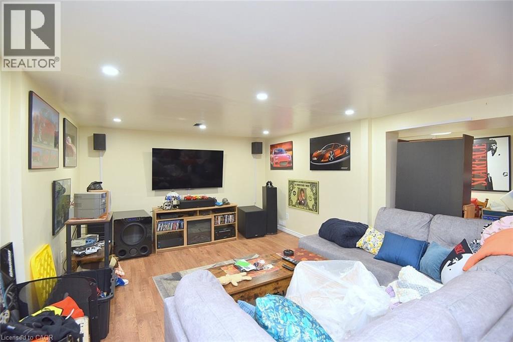 682 W Mohawk Road W, Hamilton, Ontario  L9C 1X8 - Photo 37 - 40808253