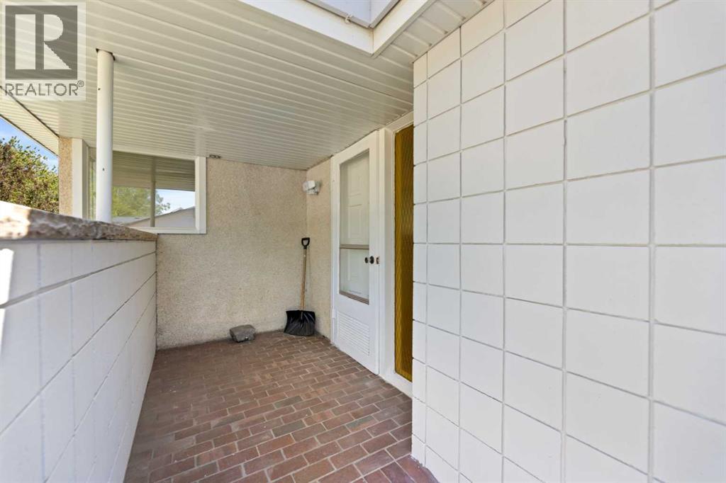 419 5th Street, Beiseker, Alberta  T0M 0G0 - Photo 9 - A2266993