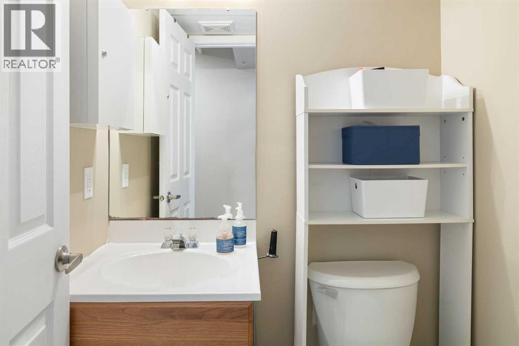 2, 200 Glacier Drive S, Canmore, Alberta  T1W 1K6 - Photo 37 - A2289637