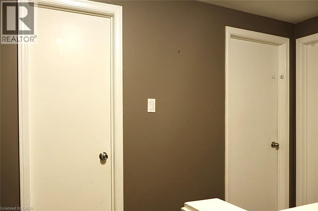 9 Duncairn Court, Hamilton, Ontario  L9C 6G2 - Photo 38 - 40808566