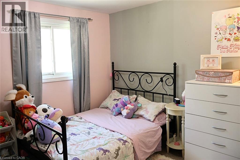 9 Duncairn Court, Hamilton, Ontario  L9C 6G2 - Photo 31 - 40808566