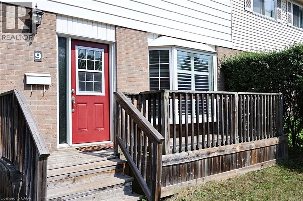 9 Duncairn Court, Hamilton, Ontario  L9C 6G2 - Photo 3 - 40808566