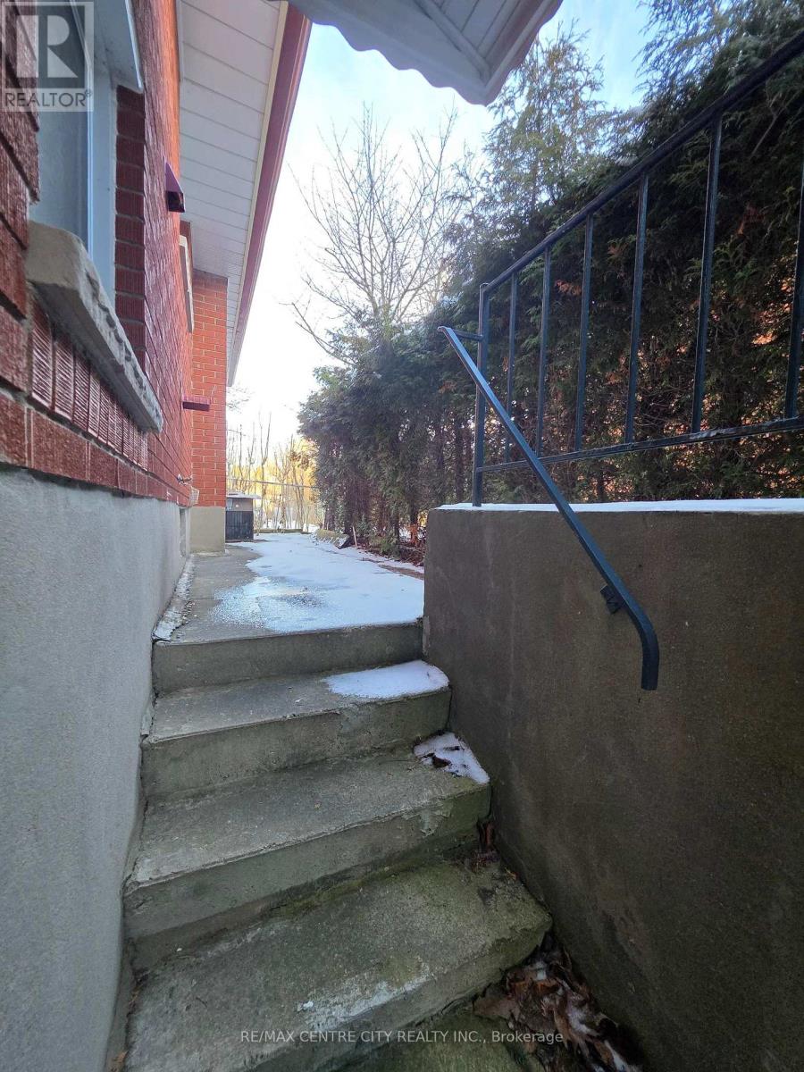 405 Rippleton Road, London North, Ontario  N6G 1M3 - Photo 23 - X12834976