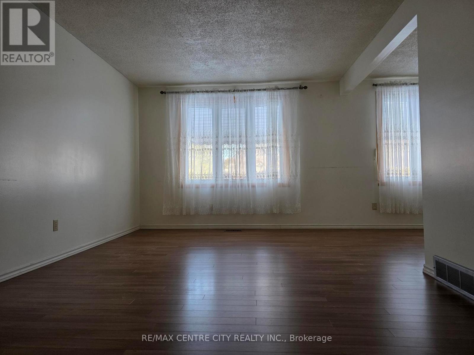 405 Rippleton Road, London North, Ontario  N6G 1M3 - Photo 3 - X12834976