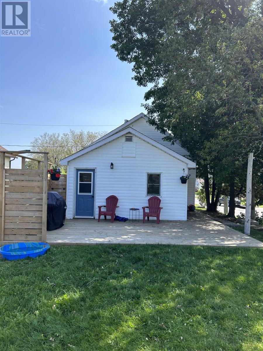 24 Queen St, Sioux Lookout, Ontario  P8T 1E8 - Photo 12 - TB2600328