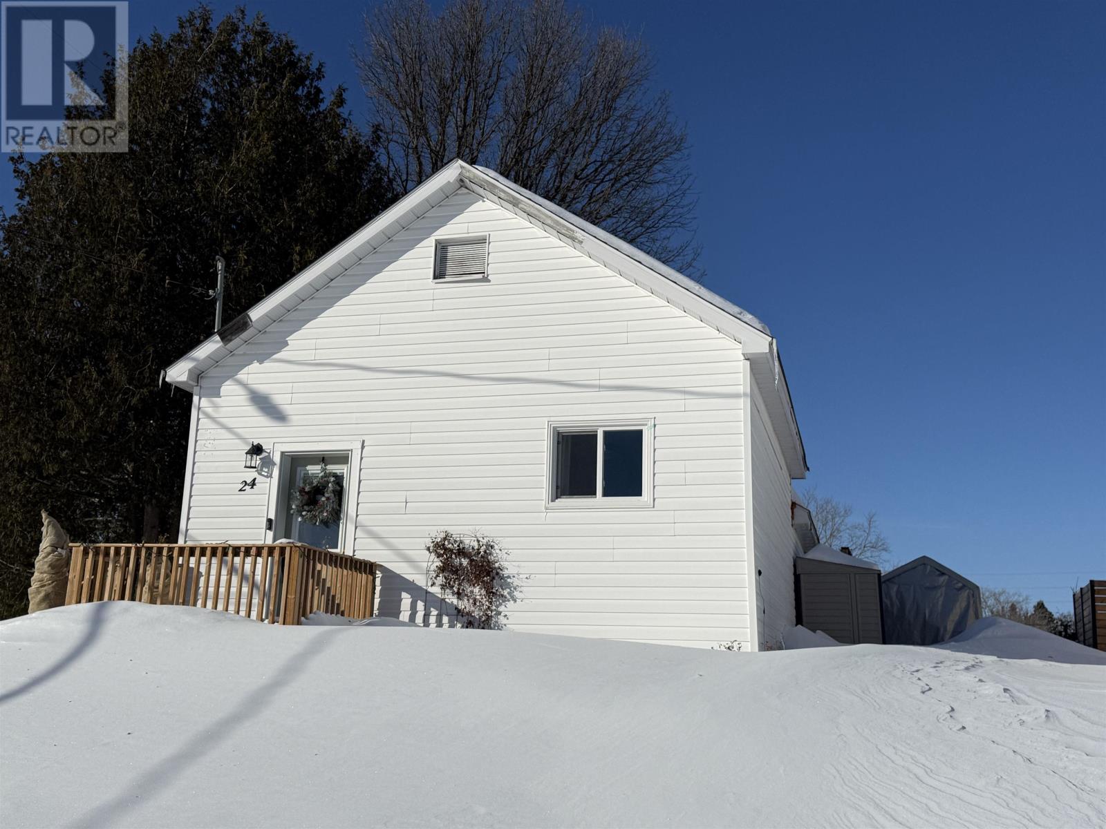 24 Queen St, Sioux Lookout, Ontario  P8T 1E8 - Photo 18 - TB2600328