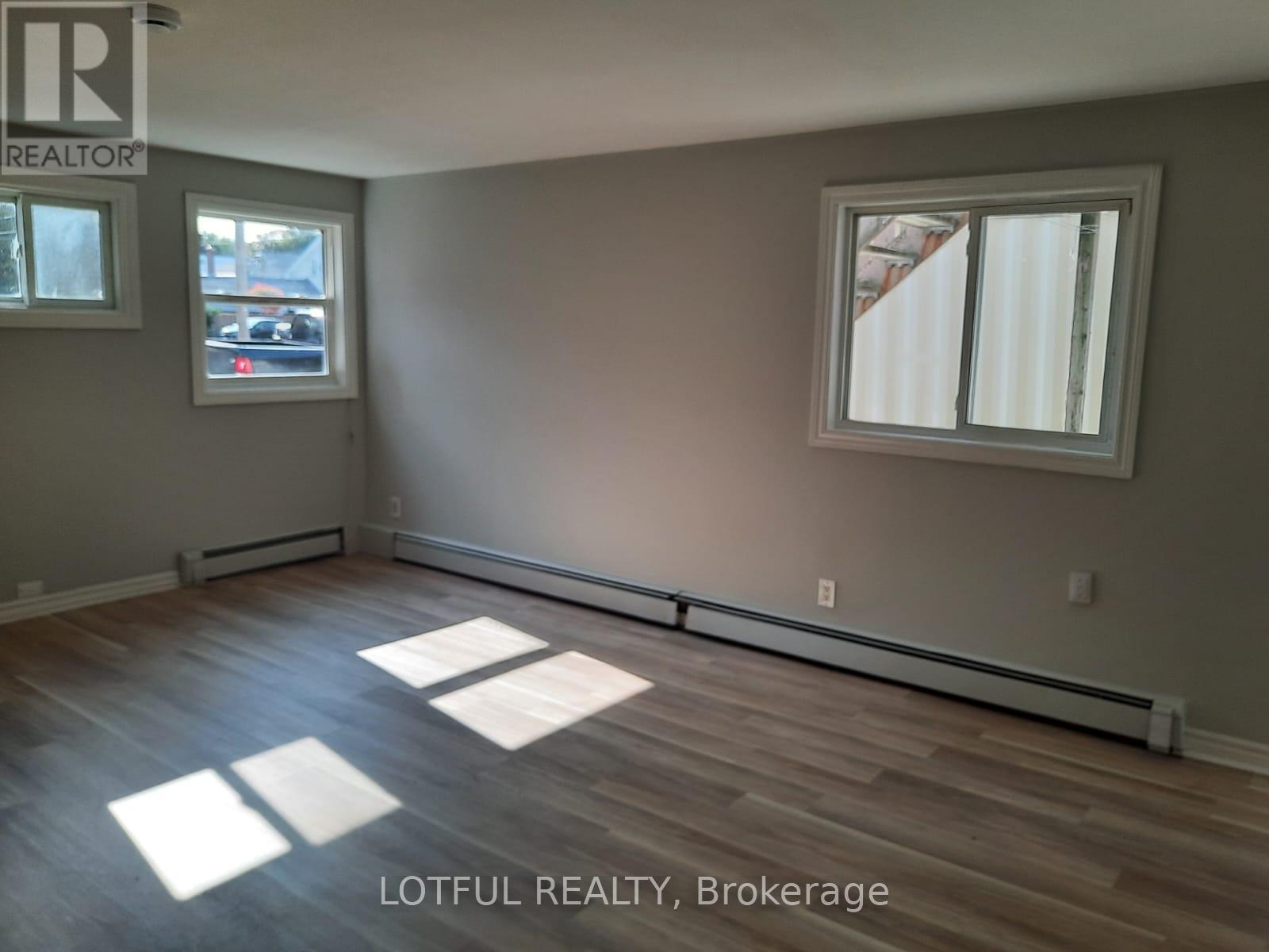 103 - 192 King Street W, Prescott, Ontario  K0E 1T0 - Photo 15 - X12834988