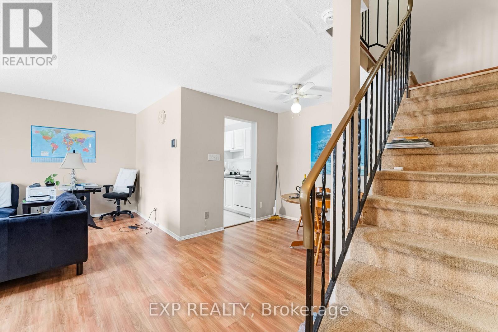 52 - 44a Woodvale Green, Ottawa, Ontario  K2G 4H4 - Photo 6 - X12834994