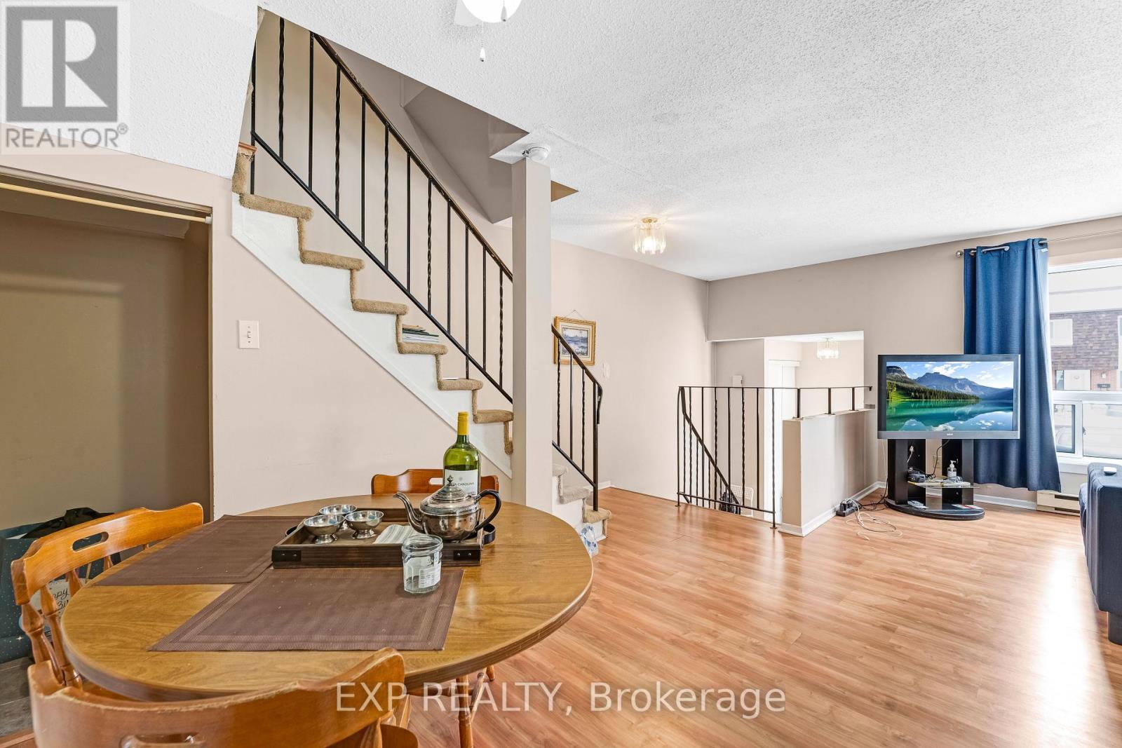 52 - 44a Woodvale Green, Ottawa, Ontario  K2G 4H4 - Photo 7 - X12834994