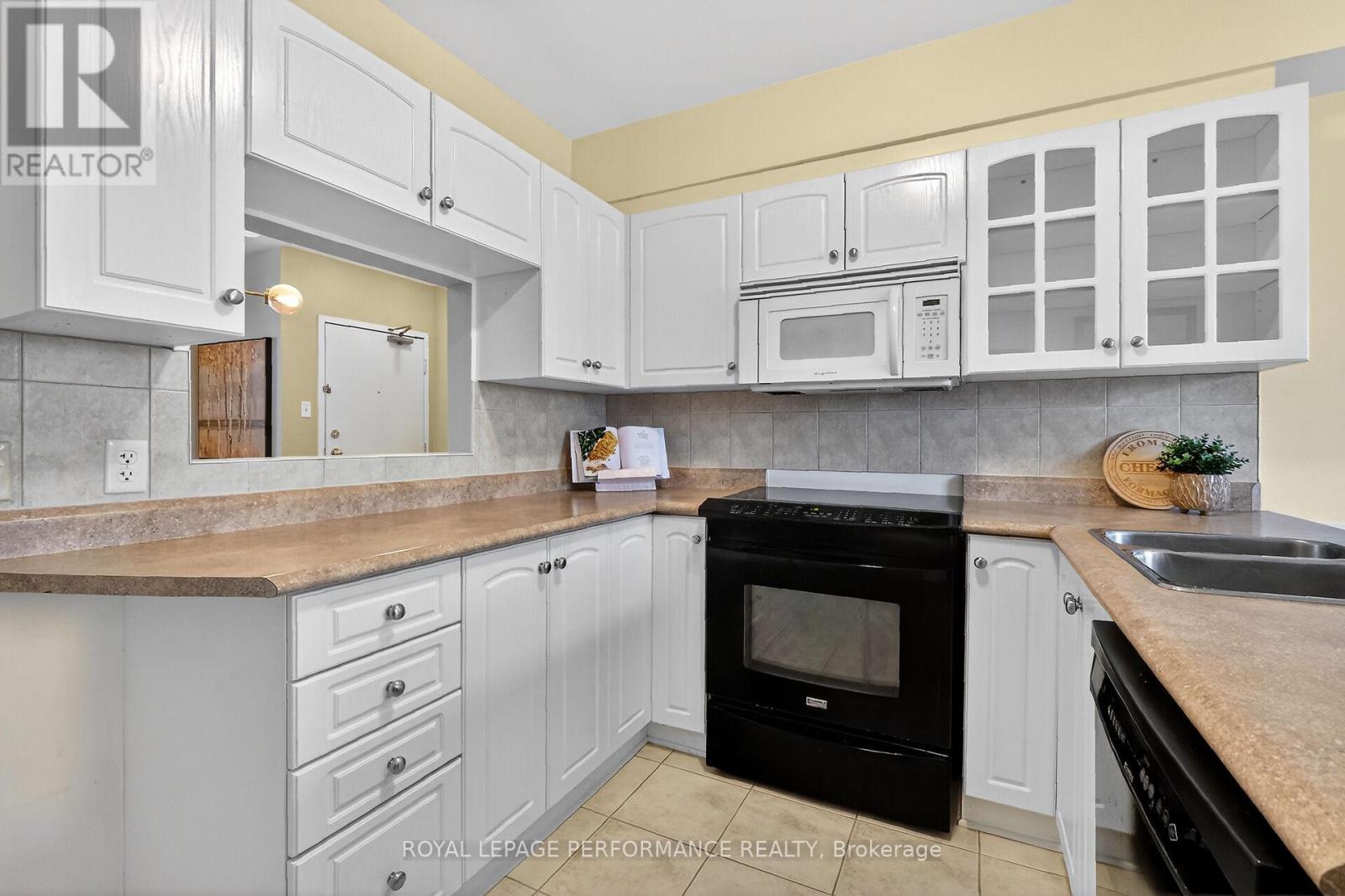 2 - 70 Briargate Private, Ottawa, Ontario K4A 0C3 - Photo 14 - X12835006