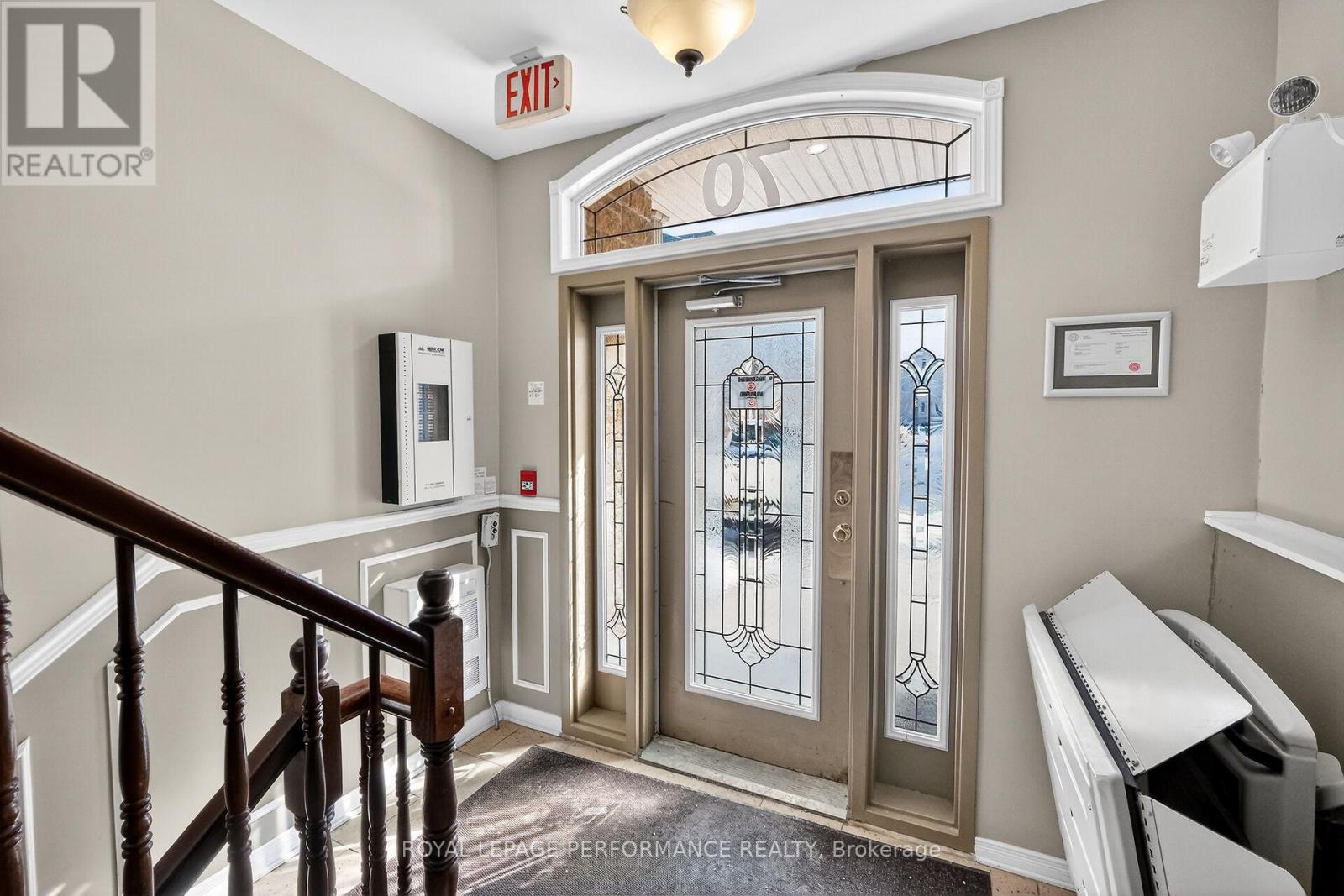 2 - 70 Briargate Private, Ottawa, Ontario K4A 0C3 - Photo 3 - X12835006