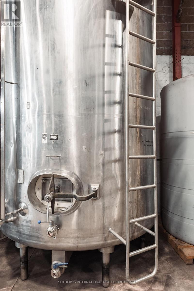 1339 Lakeshore Road, Niagara-On-The-Lake (Lakeshore), Ontario  L0S 1J0 - Photo 31 - X12835012