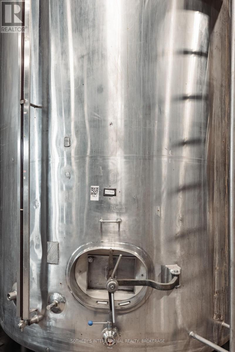 1339 Lakeshore Road, Niagara-On-The-Lake (Lakeshore), Ontario  L0S 1J0 - Photo 32 - X12835012