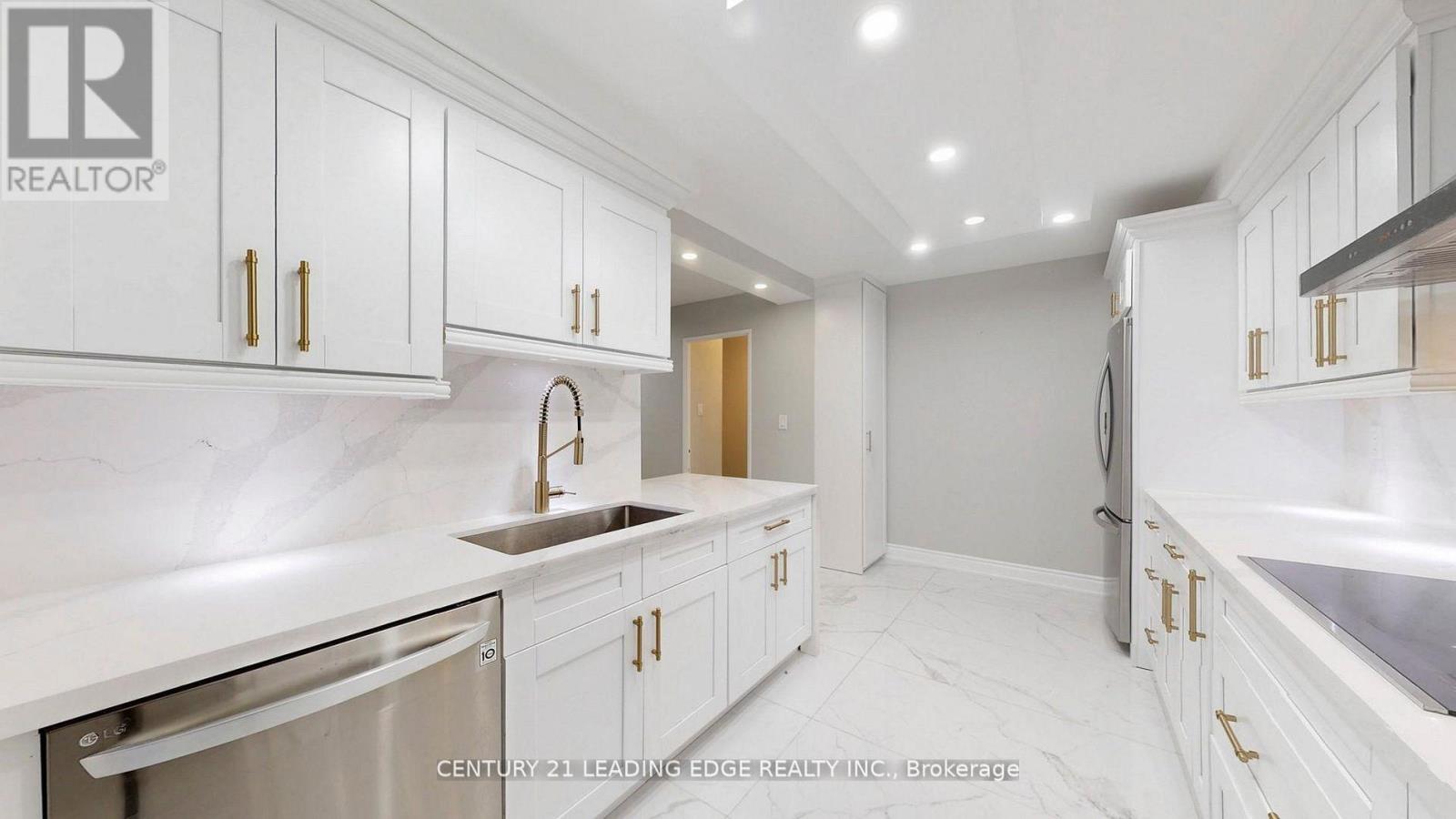 201 - 15 Mcmurrich Street, Toronto, Ontario M5R 3M6 - Photo 13 - C12834308