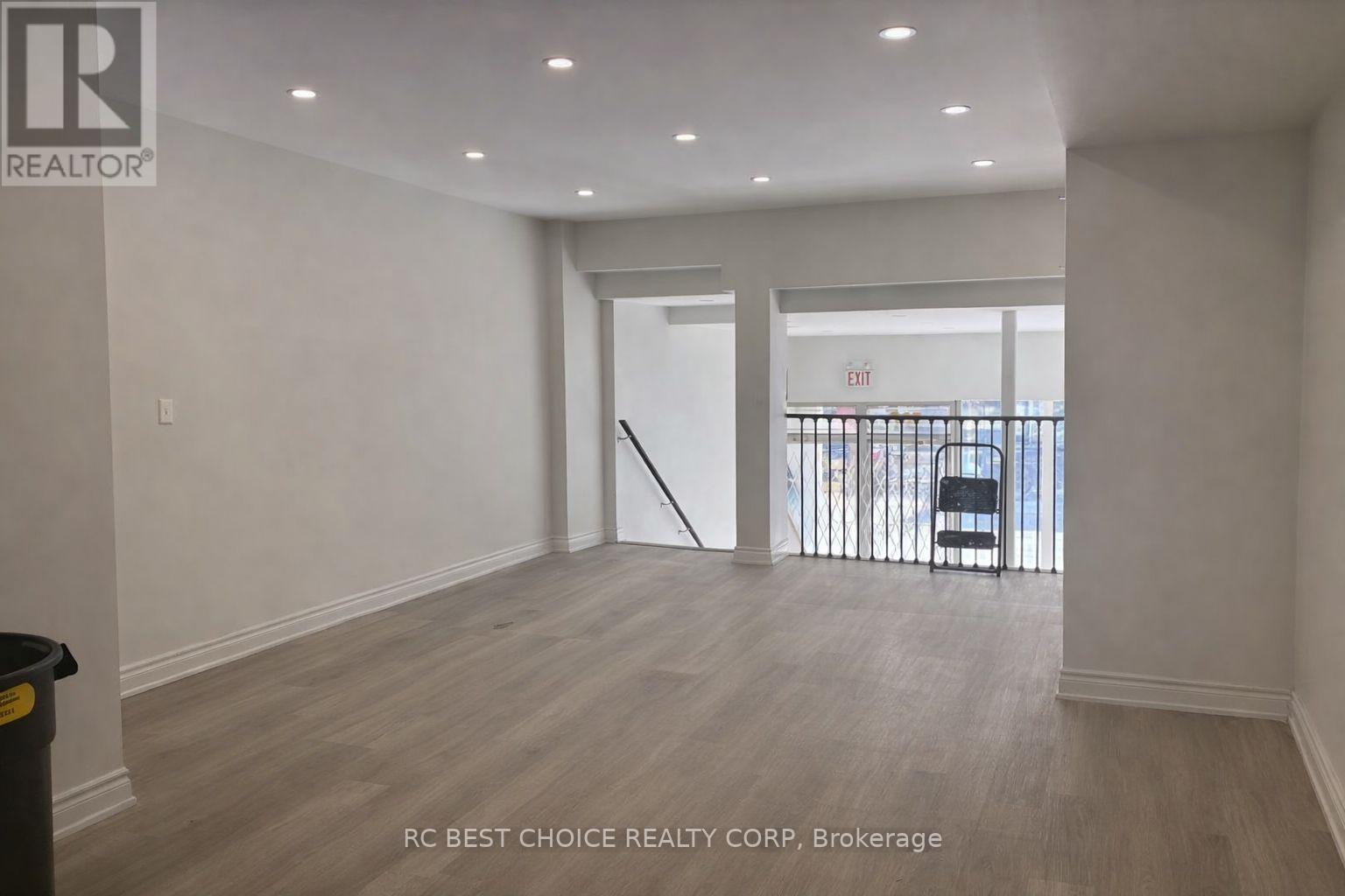 706 Bloor Street W, Toronto, Ontario  M6G 1L5 - Photo 7 - C12771954