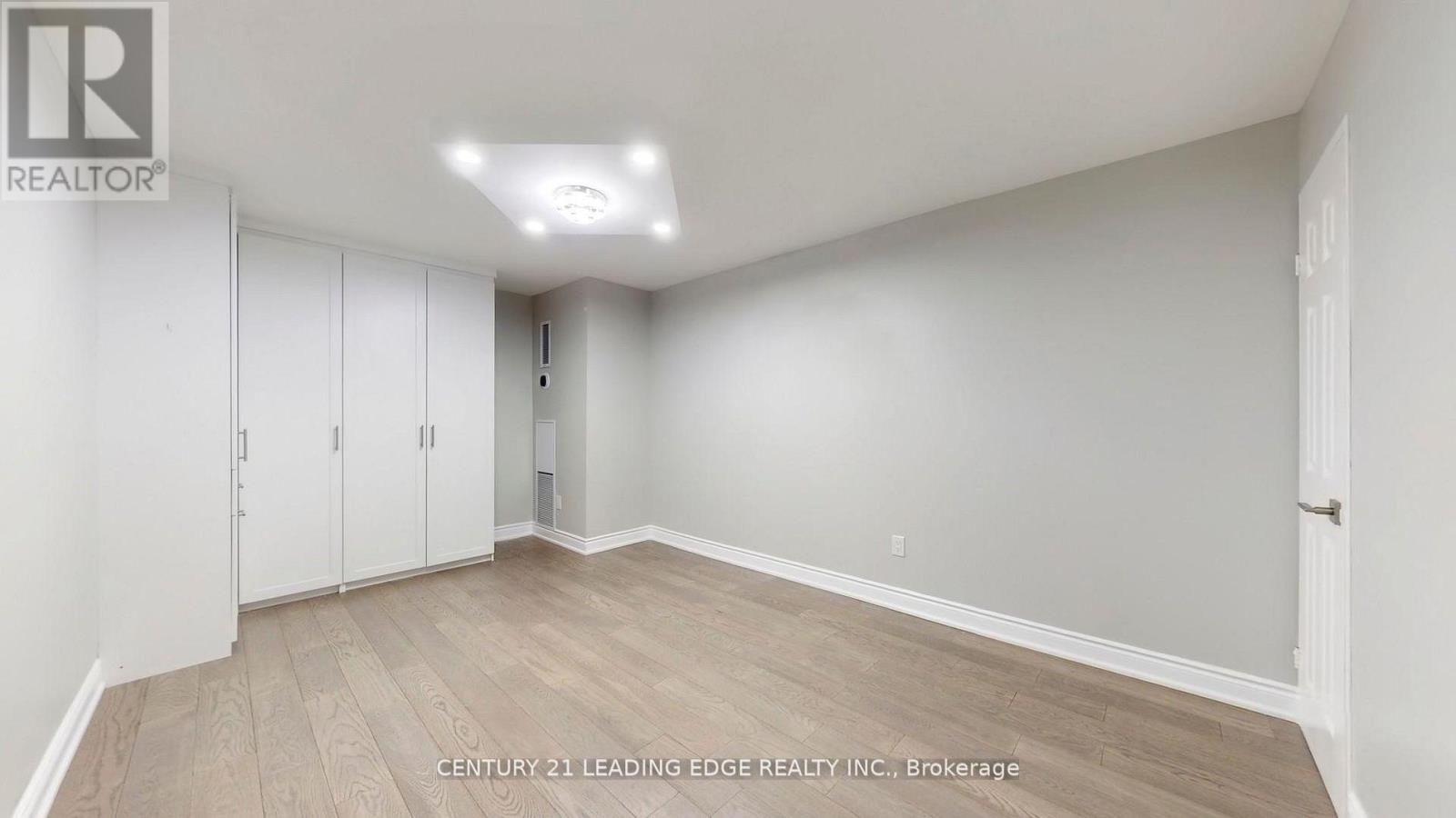 201 - 15 Mcmurrich Street, Toronto, Ontario M5R 3M6 - Photo 27 - C12834308