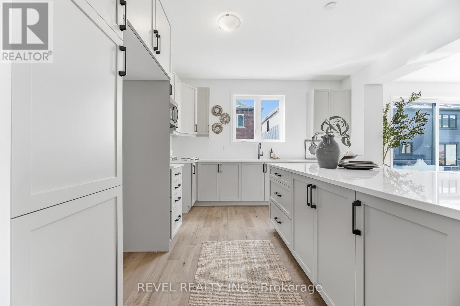 1394 Richardson Way, Milton, Ontario  L9E 2J8 - Photo 8 - W12828010