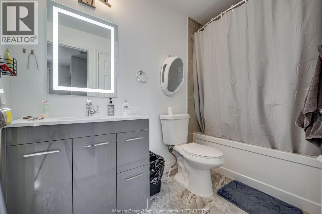 1154 Gladstone, Windsor, Ontario  N9A 2S1 - Photo 9 - 26004330