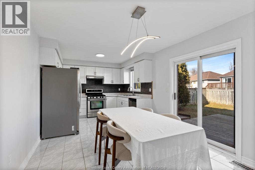 182 Eveleigh, Windsor, Ontario N9E 4M3 - Photo 9 - 26004322