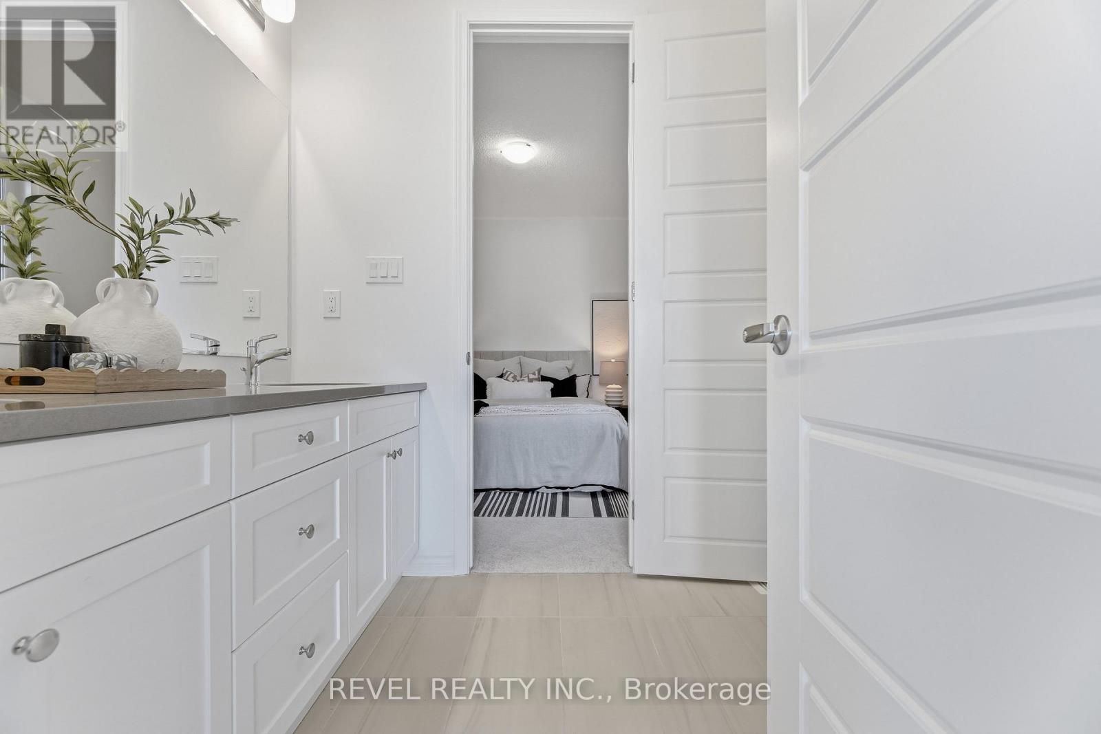 1394 Richardson Way, Milton, Ontario  L9E 2J8 - Photo 39 - W12828010