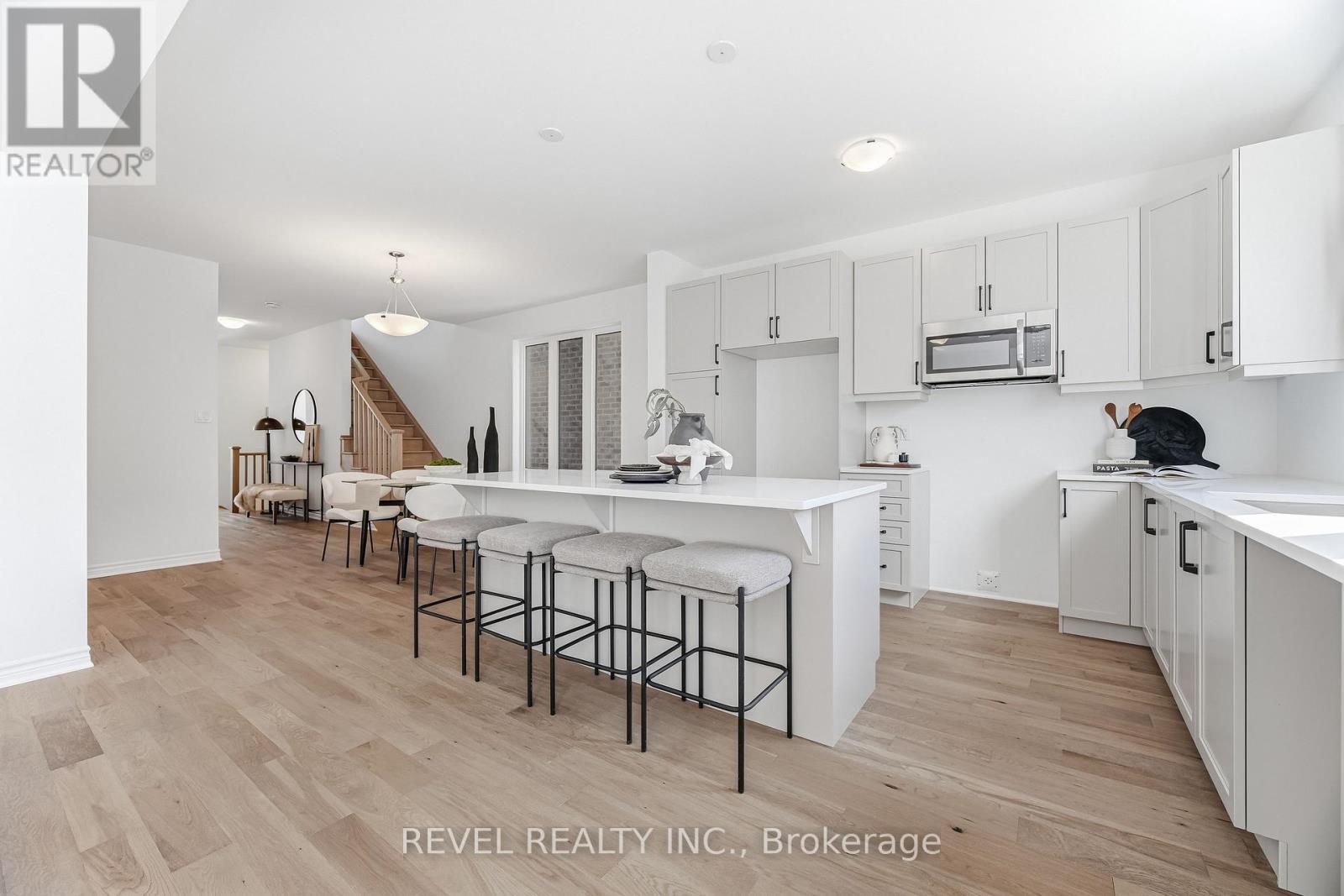 1394 Richardson Way, Milton, Ontario  L9E 2J8 - Photo 6 - W12828010