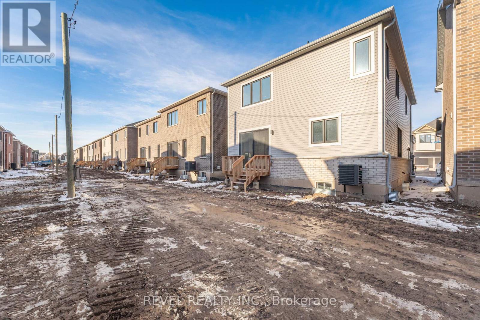 1394 Richardson Way, Milton, Ontario  L9E 2J8 - Photo 47 - W12828010