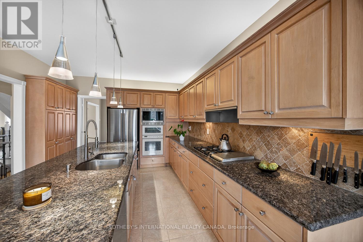 1777 Covington Terrace, Mississauga, Ontario  L5M 3M5 - Photo 10 - W12834504