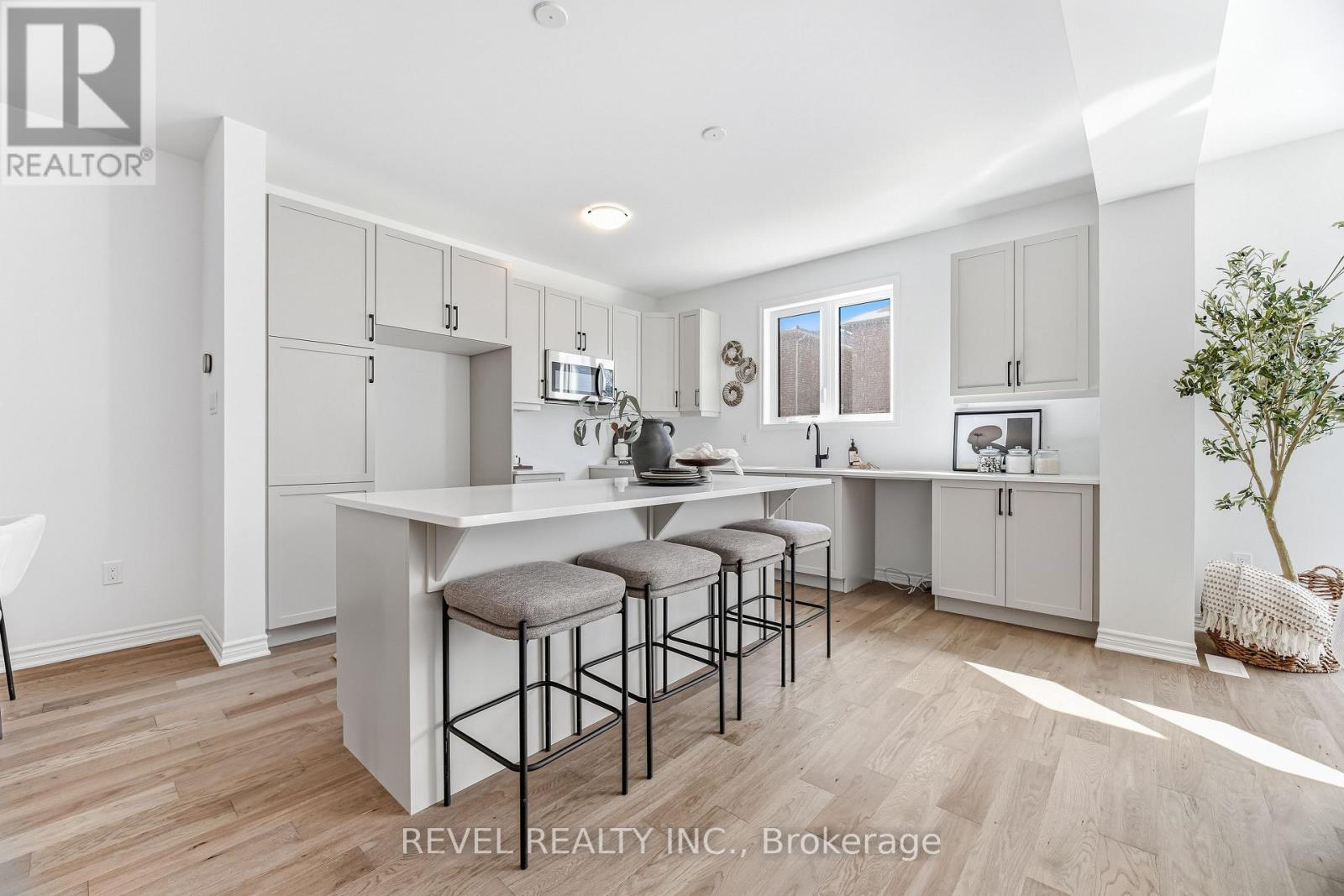 1394 Richardson Way, Milton, Ontario  L9E 2J8 - Photo 7 - W12828010