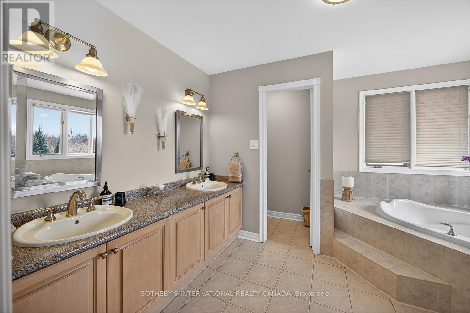 1777 Covington Terrace, Mississauga, Ontario  L5M 3M5 - Photo 17 - W12834504