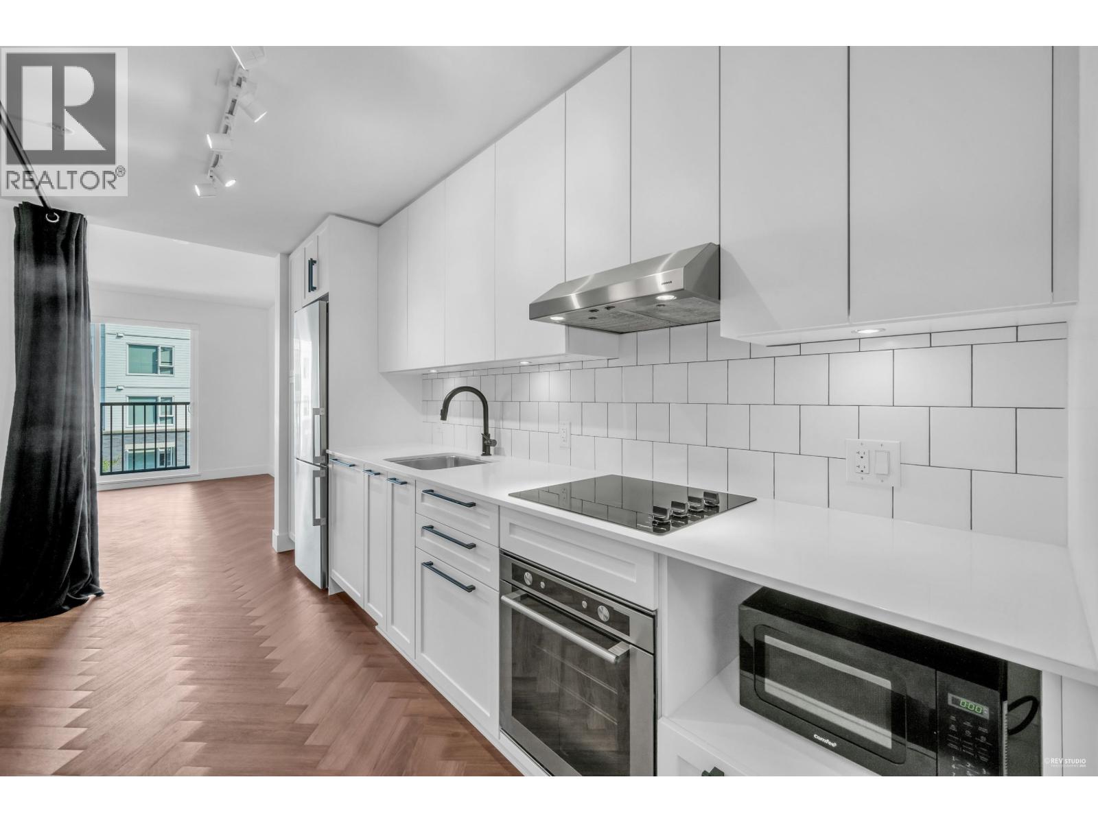 402 9228 Slopes Mews, Burnaby, British Columbia  V5A 0E9 - Photo 9 - R3094578