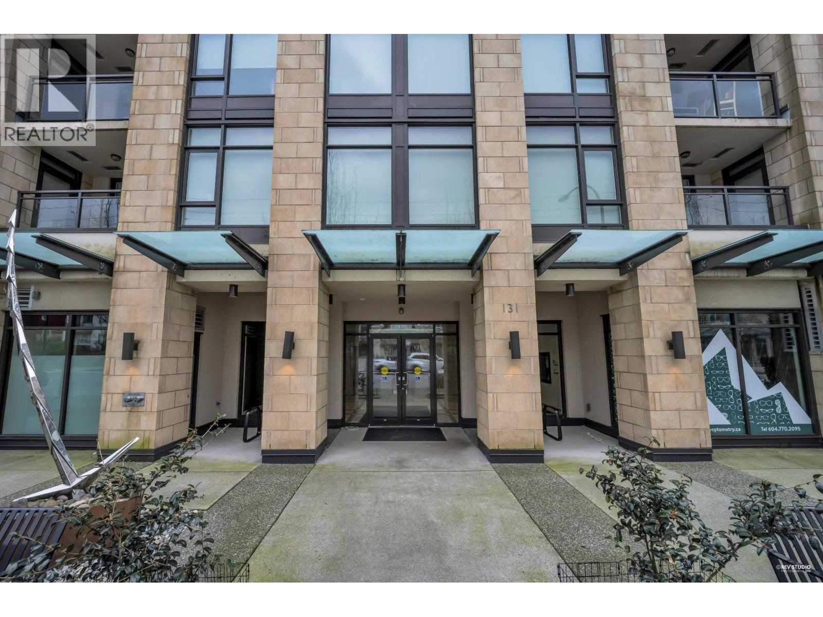 506 131 E 3rd Street, North Vancouver, British Columbia  V7L 0E3 - Photo 2 - R3094609