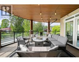 218 733 W 14TH STREET, North Vancouver, British Columbia