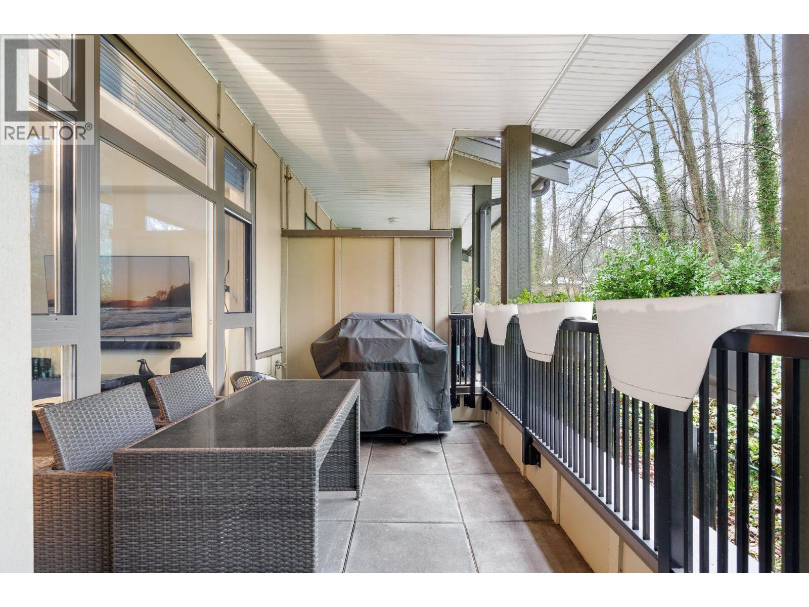 307 2135 Heritage Park Lane, North Vancouver, British Columbia  V7H 0B6 - Photo 15 - R3094638