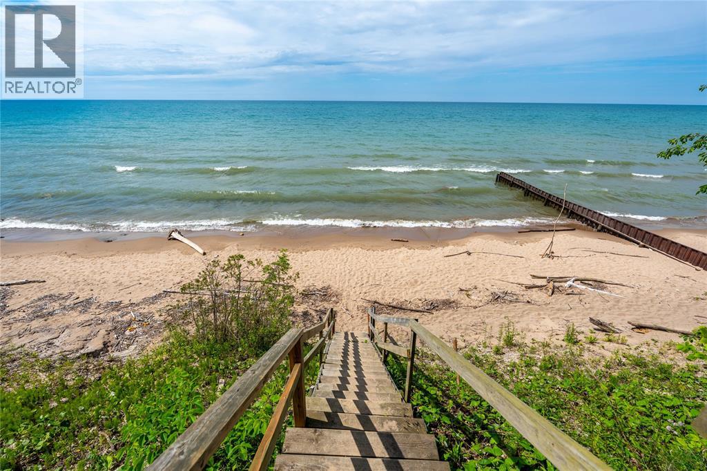 4557 William Street, Plympton-Wyoming, Ontario  N0N 1J6 - Photo 30 - 26004332