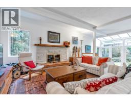 4890 THE DALE, West Vancouver, British Columbia