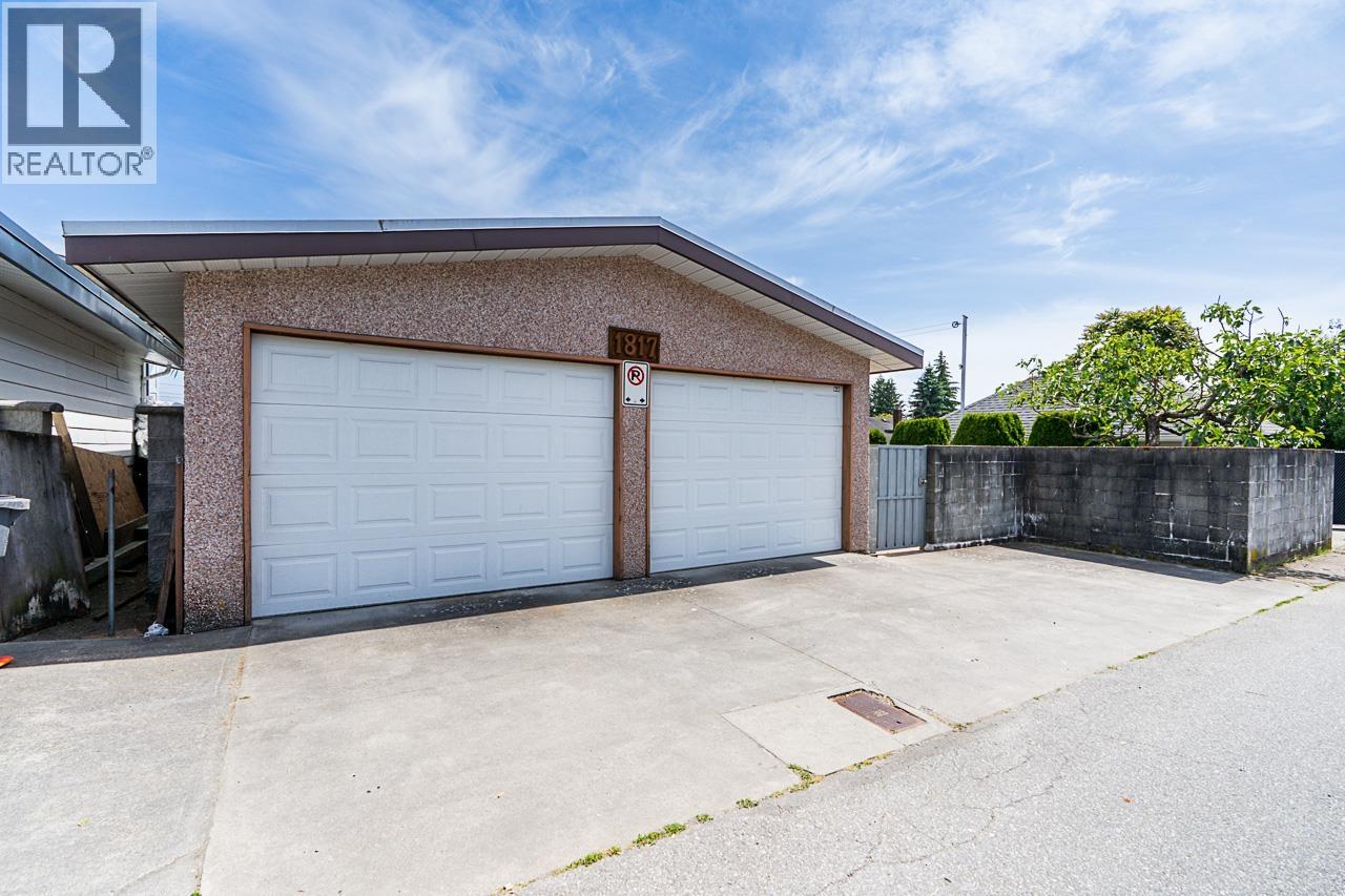 1817 Edinburgh Street, New Westminster, British Columbia  V3M 2X2 - Photo 39 - R3094637