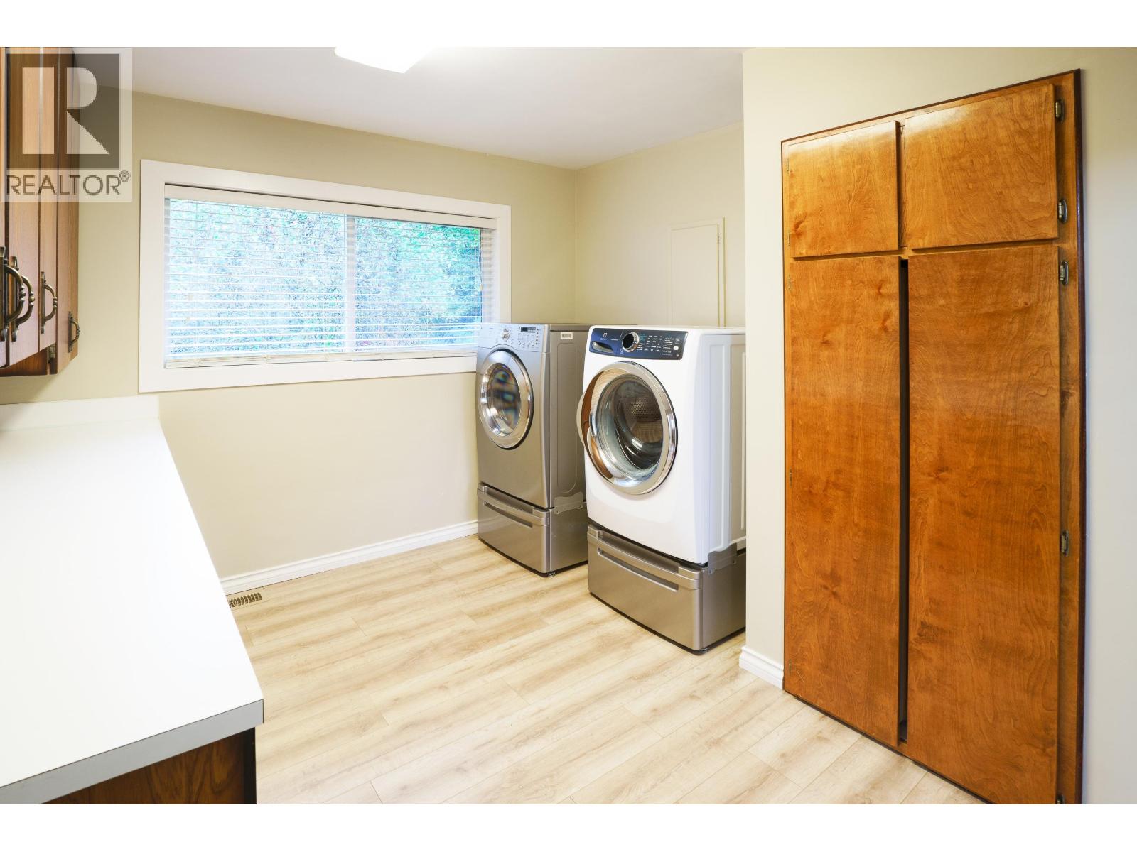 21254 117 Avenue, Maple Ridge, British Columbia  V2X 2H4 - Photo 14 - R3094657