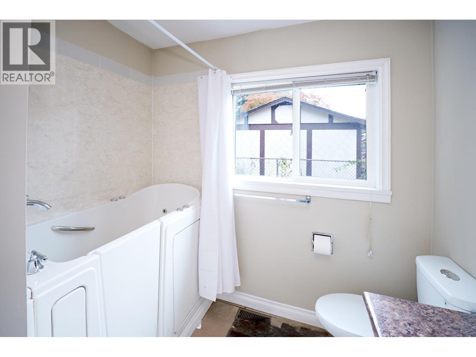 21254 117 Avenue, Maple Ridge, British Columbia  V2X 2H4 - Photo 24 - R3094657