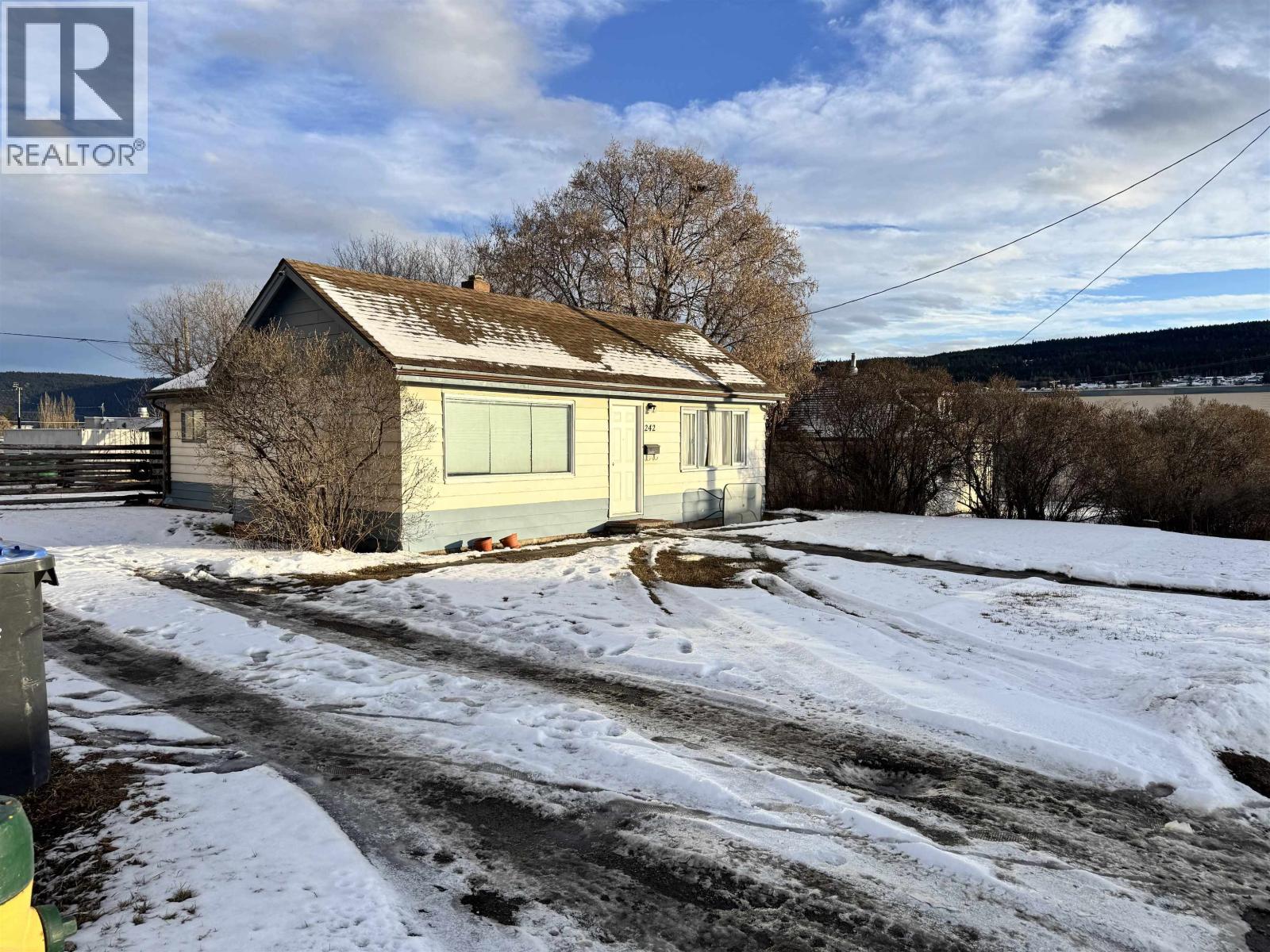 242 S Third Avenue, Williams Lake, British Columbia  V2G 1J4 - Photo 1 - R3094136